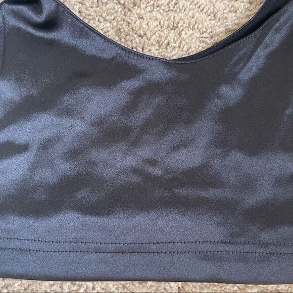 Out From Under Urban Outfitters Black Silky Crop Tank Medium - Picture 2 of 4